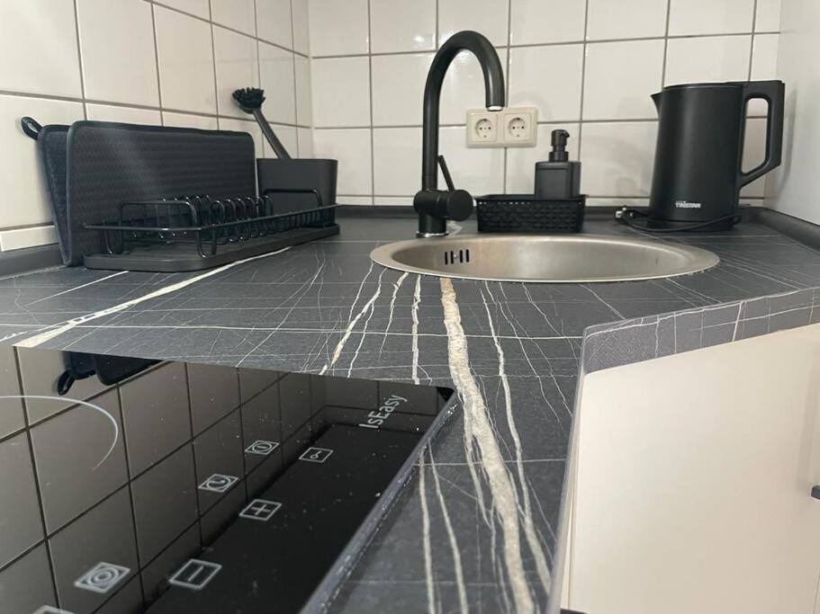 Modernes Apartment In Κέμνιτς Εξωτερικό φωτογραφία